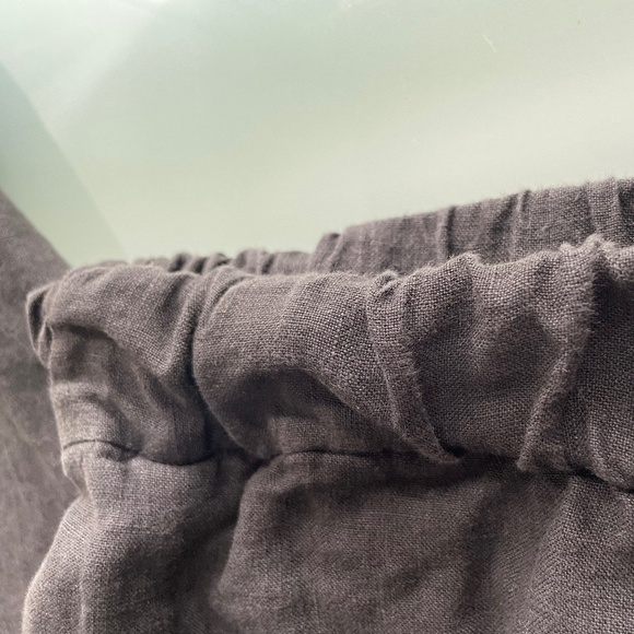 Jenni Kayne Linen Set - Picture 5 of 9